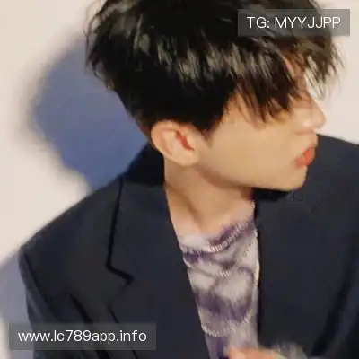 荣杏暖